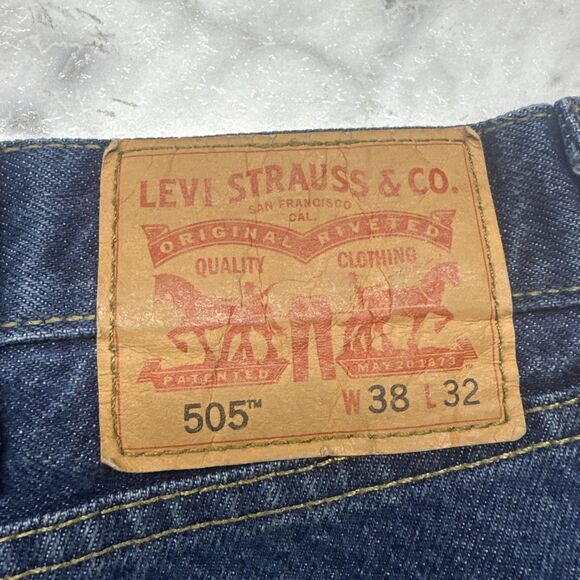 Levis 505 Regular Fit Straight Leg Jeans Mens 38x32 Blue Rigid Denim Classic - Picture 4 of 9